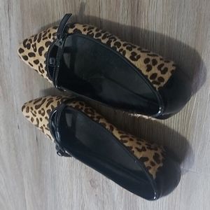 Kenneth Cole Reaction camel hair leopard print flats